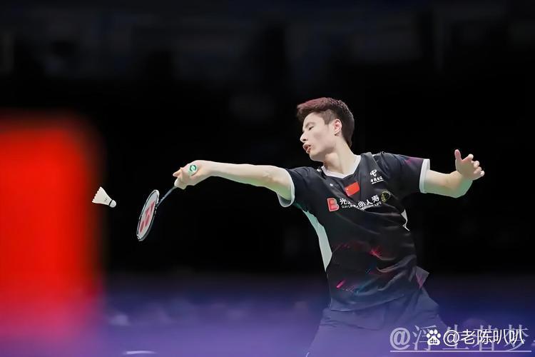 石宇奇直落两局战胜王正行 挺进印尼赛男单四强 石宇奇直落两局战胜王正行 挺进印尼赛男单四强