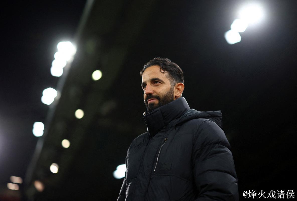 英超曼联足球俱乐部解雇主教练阿莫林